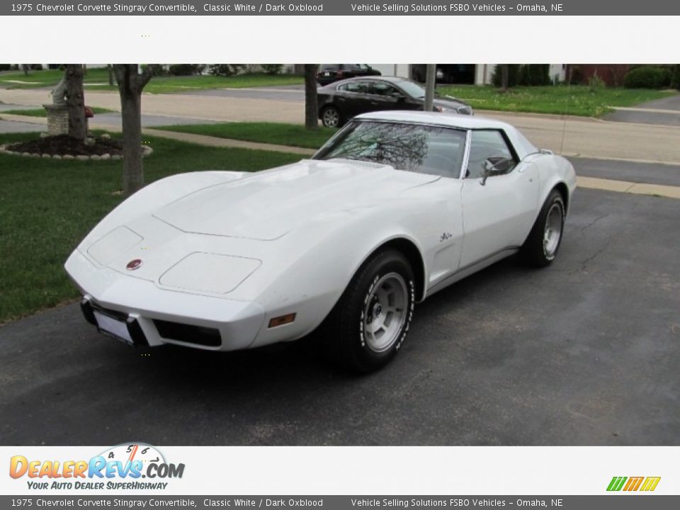 1975 Chevrolet Corvette Stingray Convertible Classic White / Dark Oxblood Photo #11