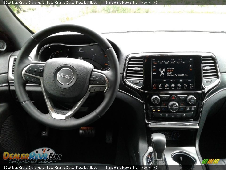 Dashboard of 2019 Jeep Grand Cherokee Limited Photo #18