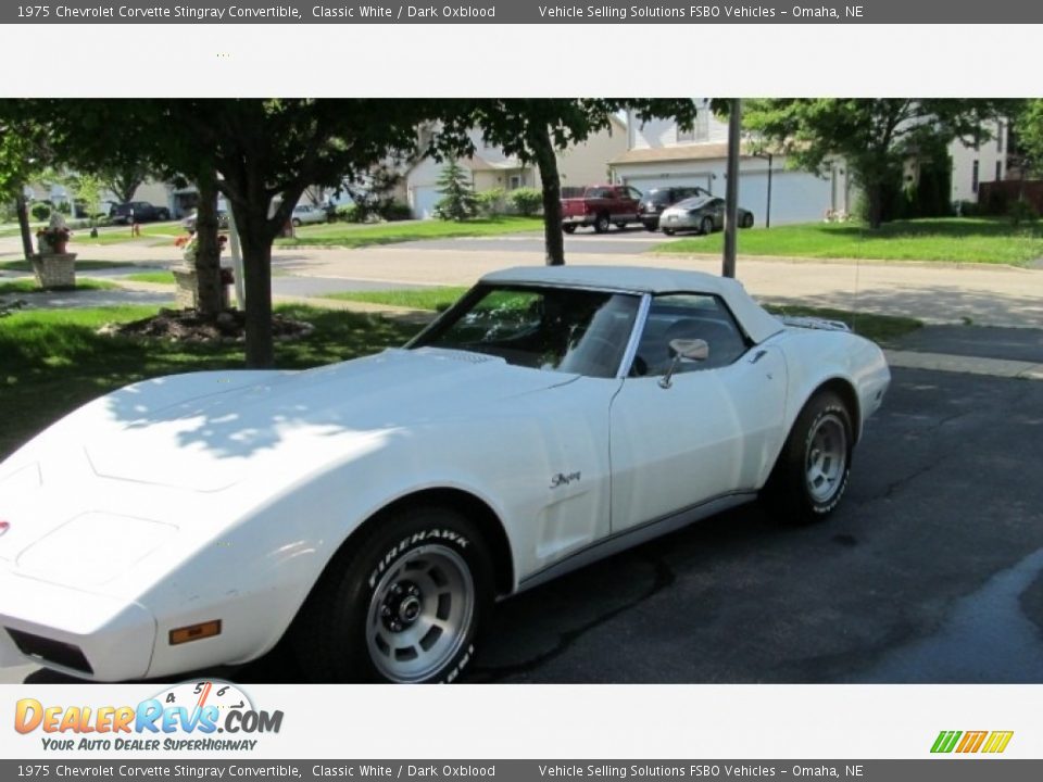 1975 Chevrolet Corvette Stingray Convertible Classic White / Dark Oxblood Photo #14