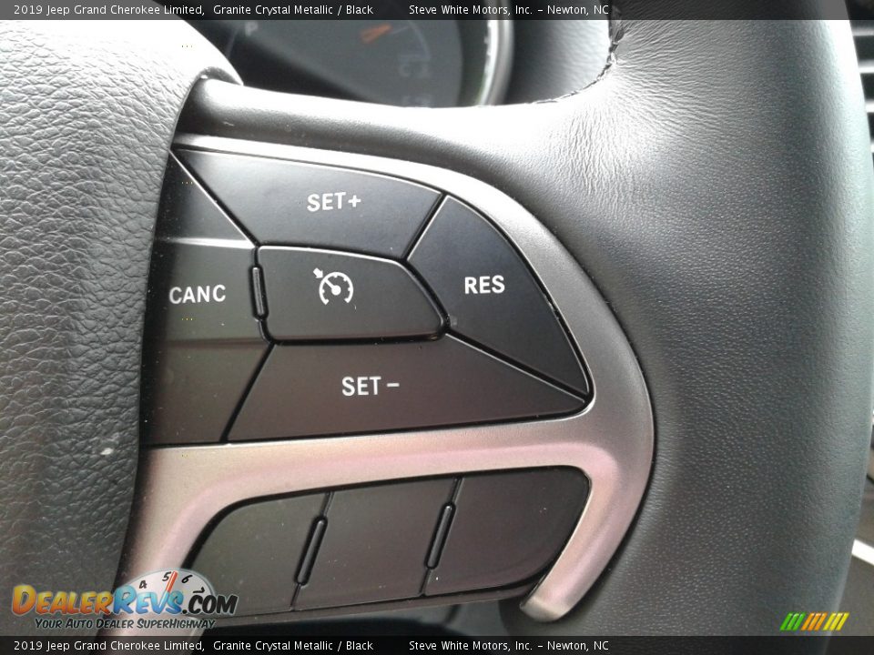 2019 Jeep Grand Cherokee Limited Steering Wheel Photo #20