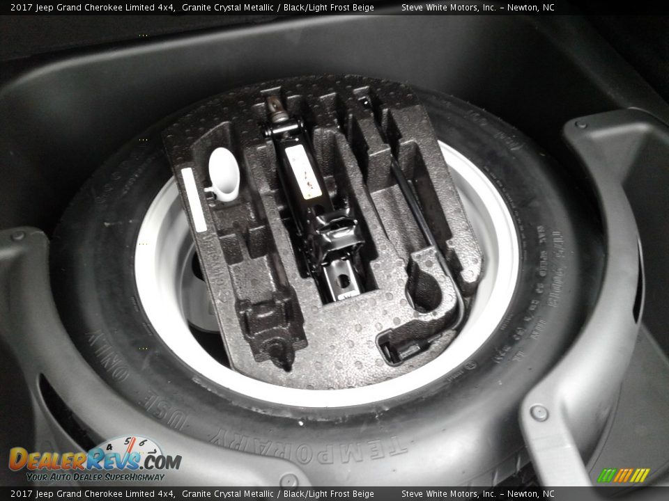 2017 Jeep Grand Cherokee Limited 4x4 Granite Crystal Metallic / Black/Light Frost Beige Photo #16