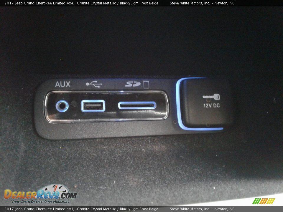 2017 Jeep Grand Cherokee Limited 4x4 Granite Crystal Metallic / Black/Light Frost Beige Photo #29