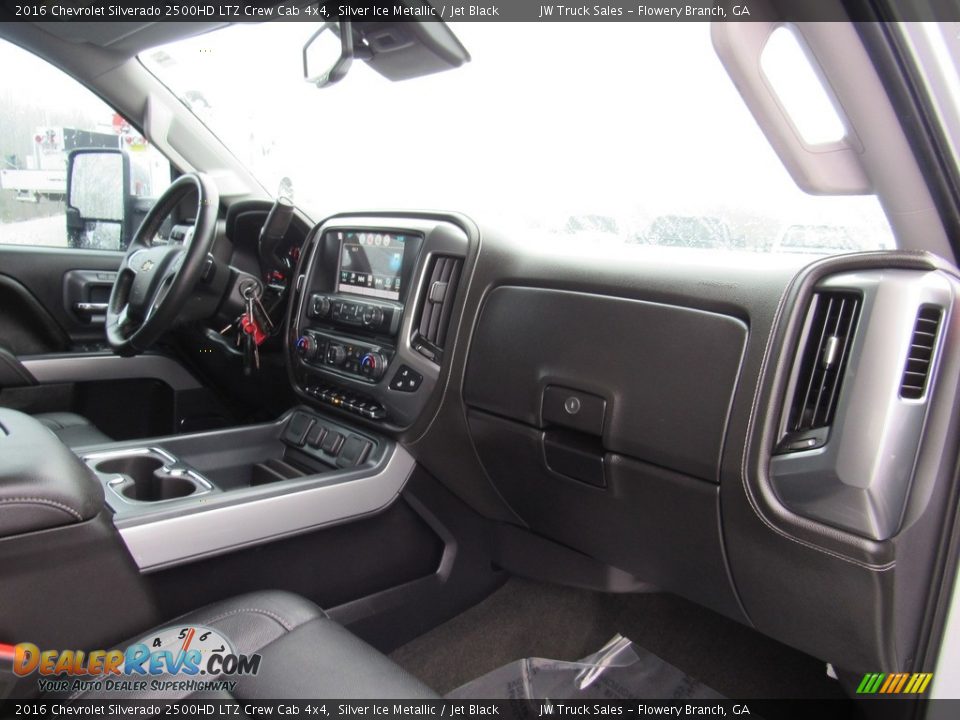 Dashboard of 2016 Chevrolet Silverado 2500HD LTZ Crew Cab 4x4 Photo #13