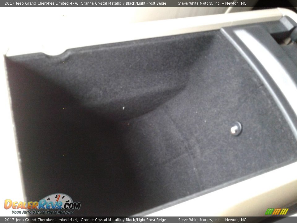 2017 Jeep Grand Cherokee Limited 4x4 Granite Crystal Metallic / Black/Light Frost Beige Photo #31