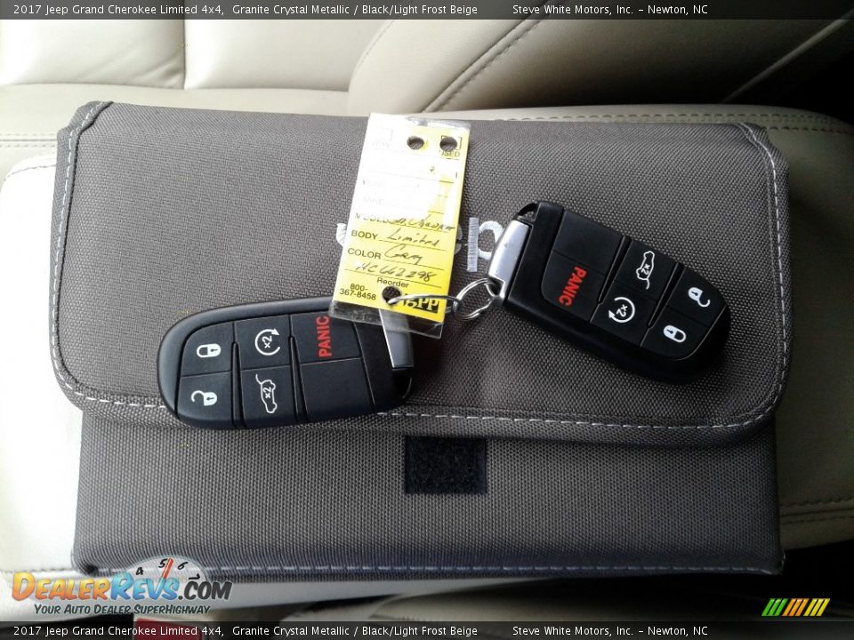 2017 Jeep Grand Cherokee Limited 4x4 Granite Crystal Metallic / Black/Light Frost Beige Photo #34