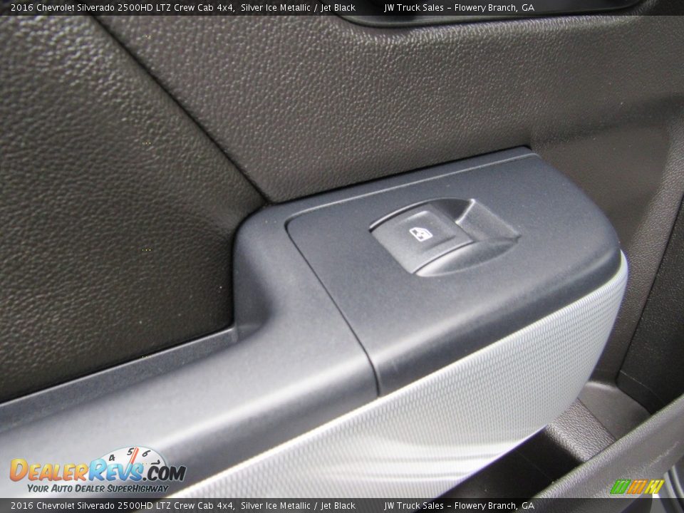 2016 Chevrolet Silverado 2500HD LTZ Crew Cab 4x4 Silver Ice Metallic / Jet Black Photo #30