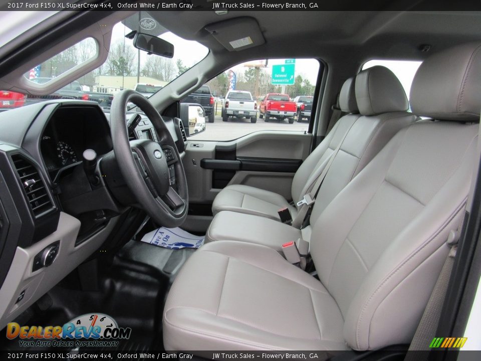 Front Seat of 2017 Ford F150 XL SuperCrew 4x4 Photo #17