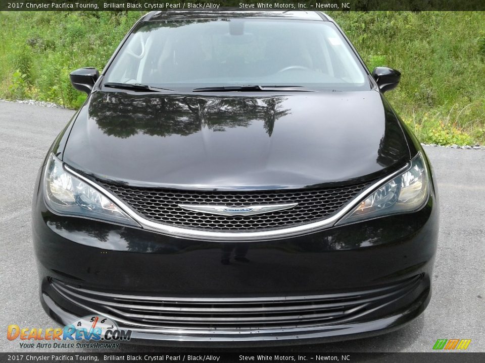 2017 Chrysler Pacifica Touring Brilliant Black Crystal Pearl / Black/Alloy Photo #3