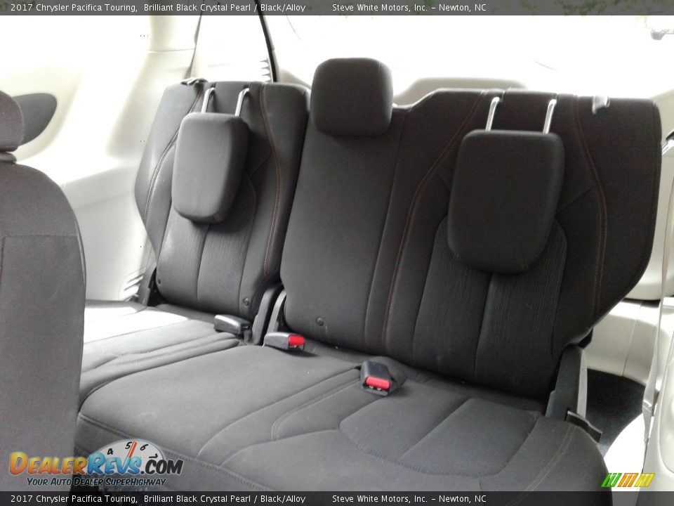 2017 Chrysler Pacifica Touring Brilliant Black Crystal Pearl / Black/Alloy Photo #14