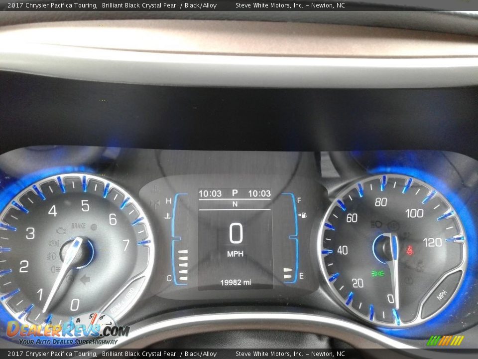 2017 Chrysler Pacifica Touring Brilliant Black Crystal Pearl / Black/Alloy Photo #20