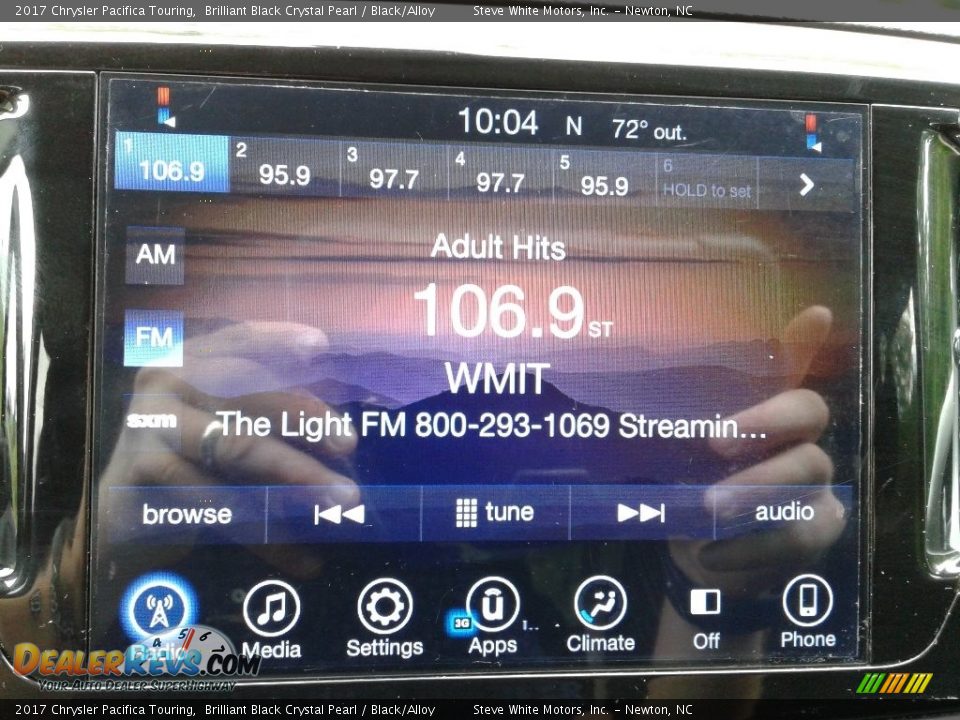 2017 Chrysler Pacifica Touring Brilliant Black Crystal Pearl / Black/Alloy Photo #21