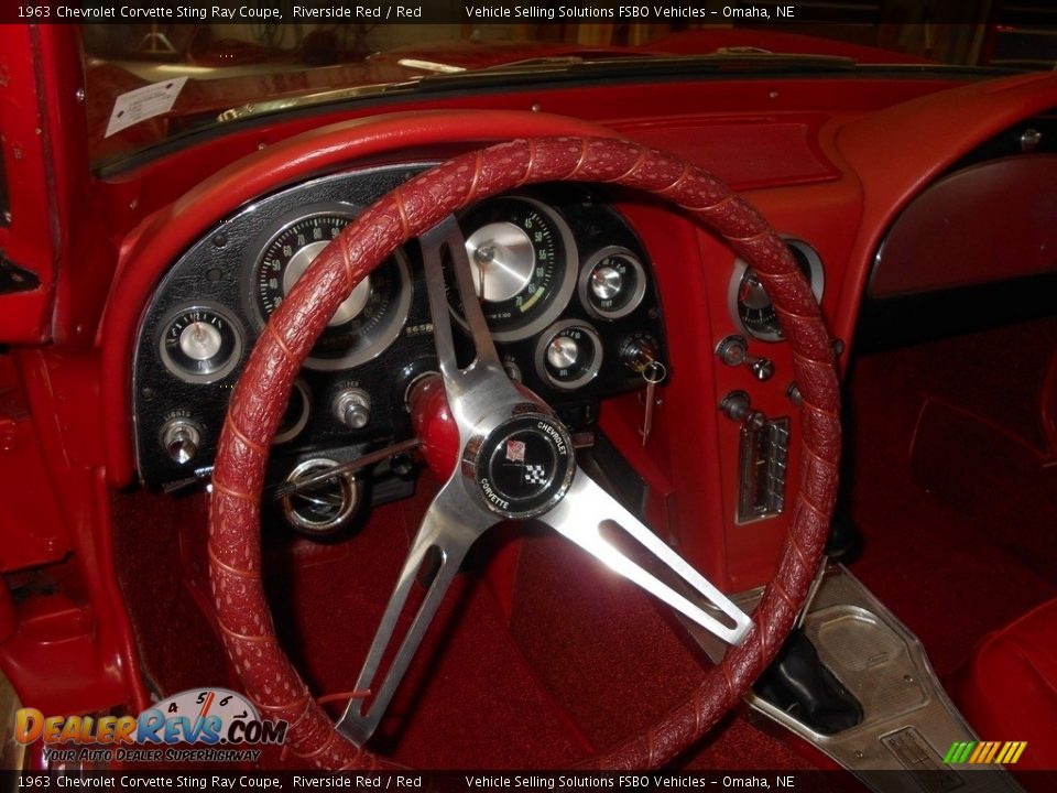 1963 Chevrolet Corvette Sting Ray Coupe Steering Wheel Photo #3
