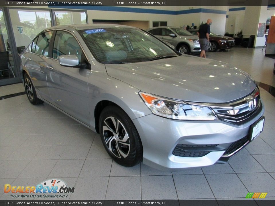 2017 Honda Accord LX Sedan Lunar Silver Metallic / Gray Photo #3