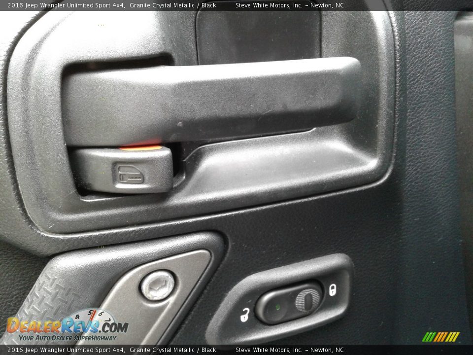 2016 Jeep Wrangler Unlimited Sport 4x4 Granite Crystal Metallic / Black Photo #11
