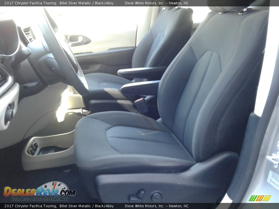 2017 Chrysler Pacifica Touring Billet Silver Metallic / Black/Alloy Photo #10