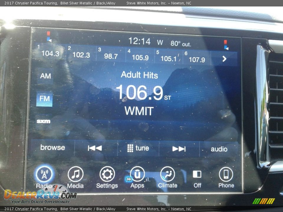 2017 Chrysler Pacifica Touring Billet Silver Metallic / Black/Alloy Photo #22
