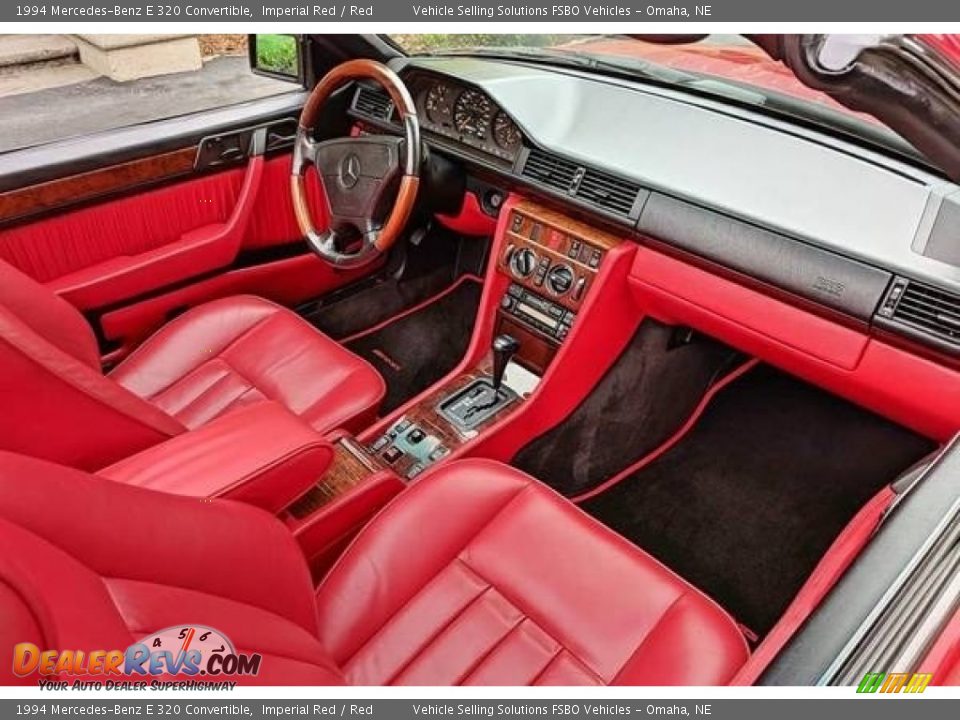 Front Seat of 1994 Mercedes-Benz E 320 Convertible Photo #18