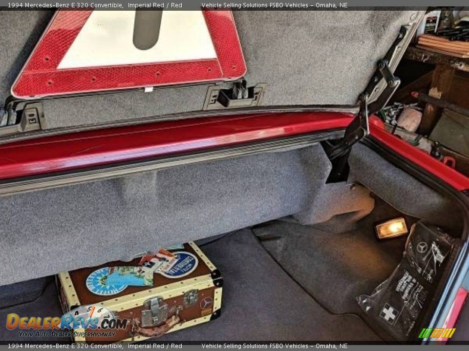 1994 Mercedes-Benz E 320 Convertible Trunk Photo #22