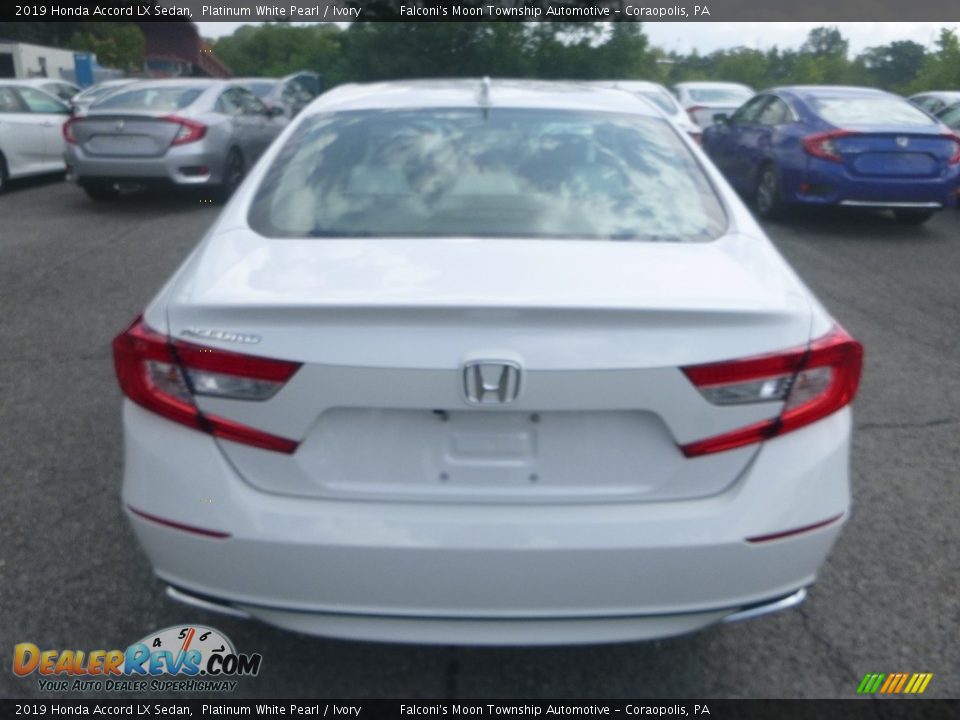 2019 Honda Accord LX Sedan Platinum White Pearl / Ivory Photo #4