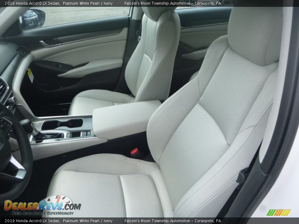 2019 Honda Accord LX Sedan Platinum White Pearl / Ivory Photo #9