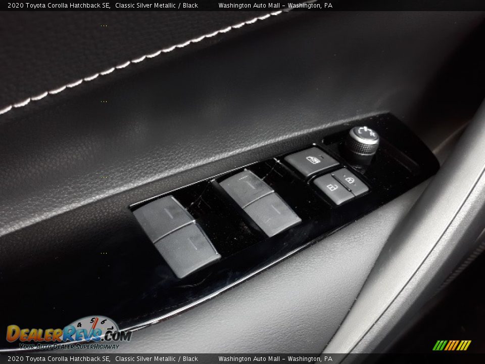 2020 Toyota Corolla Hatchback SE Classic Silver Metallic / Black Photo #8