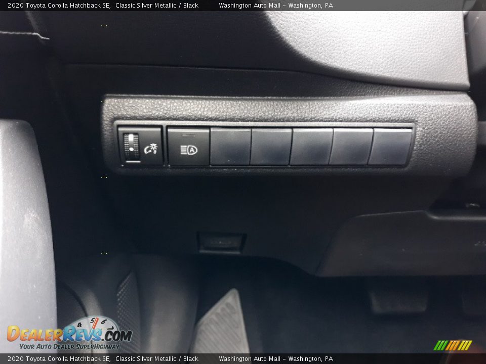 2020 Toyota Corolla Hatchback SE Classic Silver Metallic / Black Photo #9