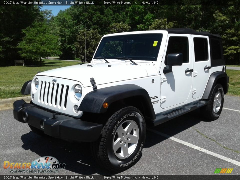 2017 Jeep Wrangler Unlimited Sport 4x4 Bright White / Black Photo #2