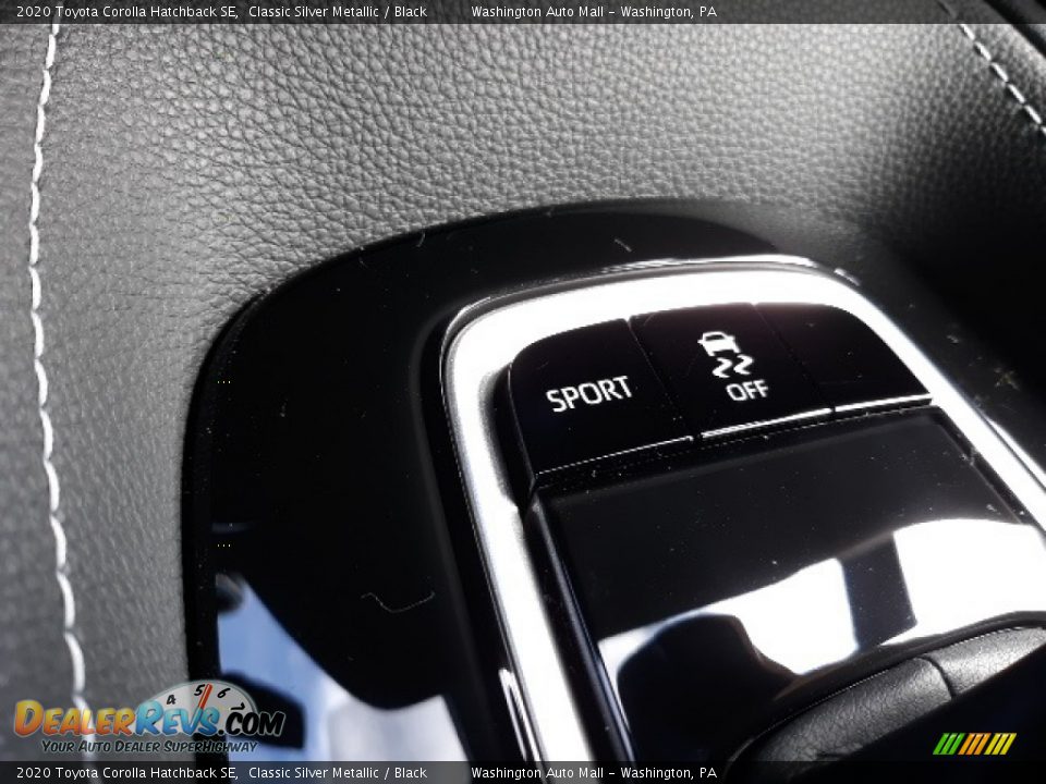 2020 Toyota Corolla Hatchback SE Classic Silver Metallic / Black Photo #16