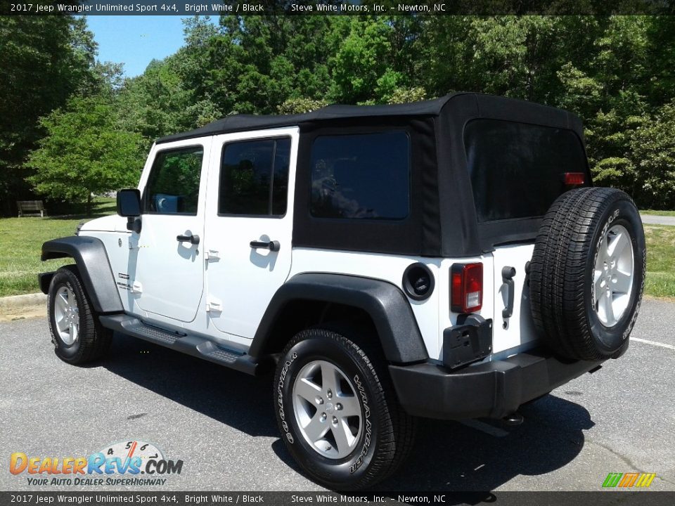 2017 Jeep Wrangler Unlimited Sport 4x4 Bright White / Black Photo #8