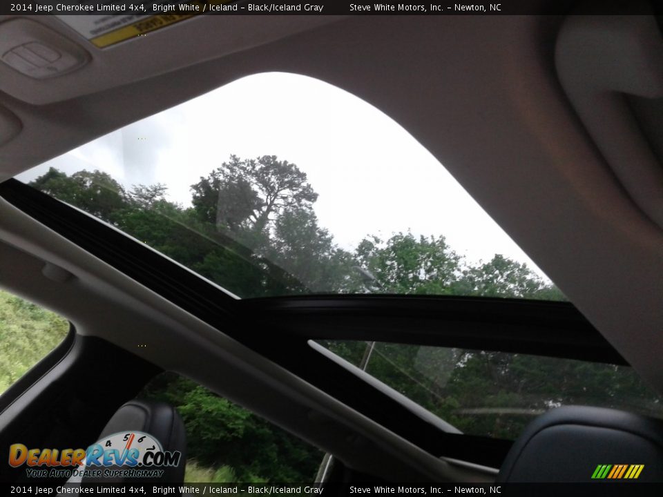 2014 Jeep Cherokee Limited 4x4 Bright White / Iceland - Black/Iceland Gray Photo #32