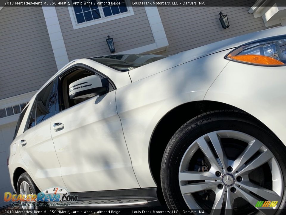 2013 Mercedes-Benz ML 350 4Matic Arctic White / Almond Beige Photo #21