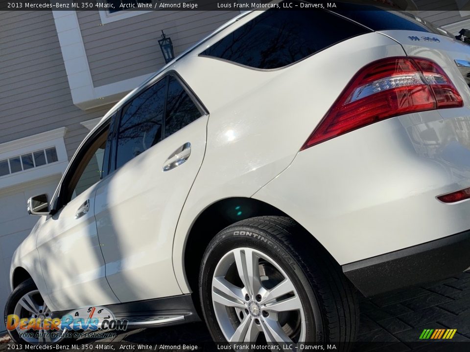 2013 Mercedes-Benz ML 350 4Matic Arctic White / Almond Beige Photo #22