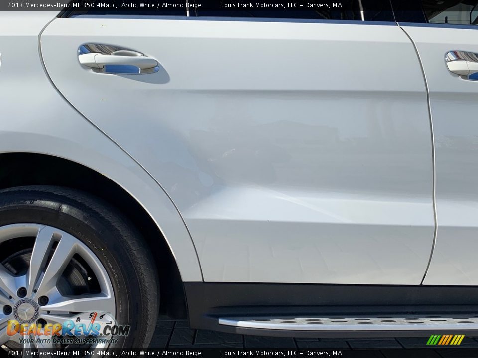 2013 Mercedes-Benz ML 350 4Matic Arctic White / Almond Beige Photo #34