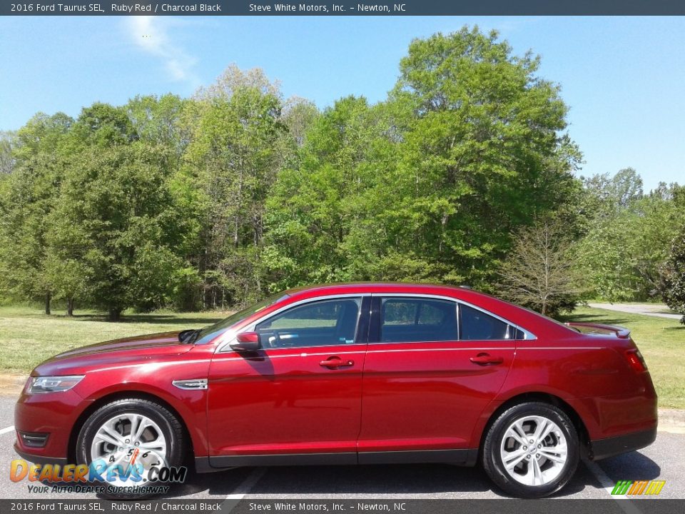 2016 Ford Taurus SEL Ruby Red / Charcoal Black Photo #1