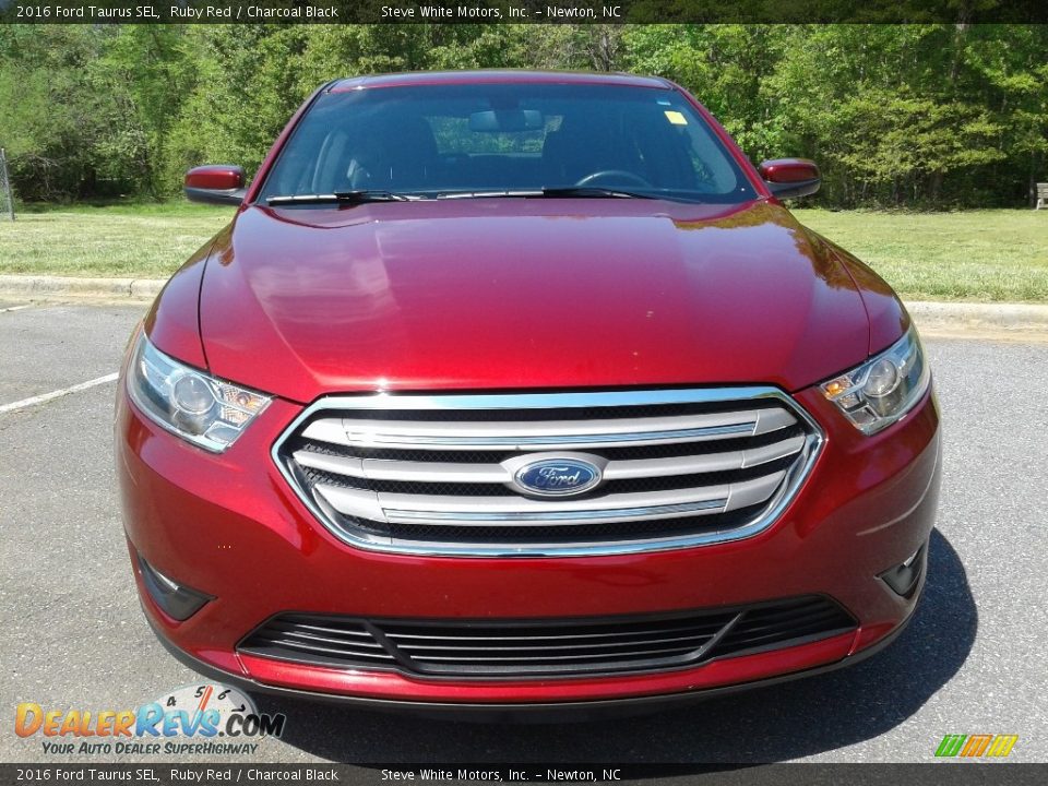2016 Ford Taurus SEL Ruby Red / Charcoal Black Photo #3