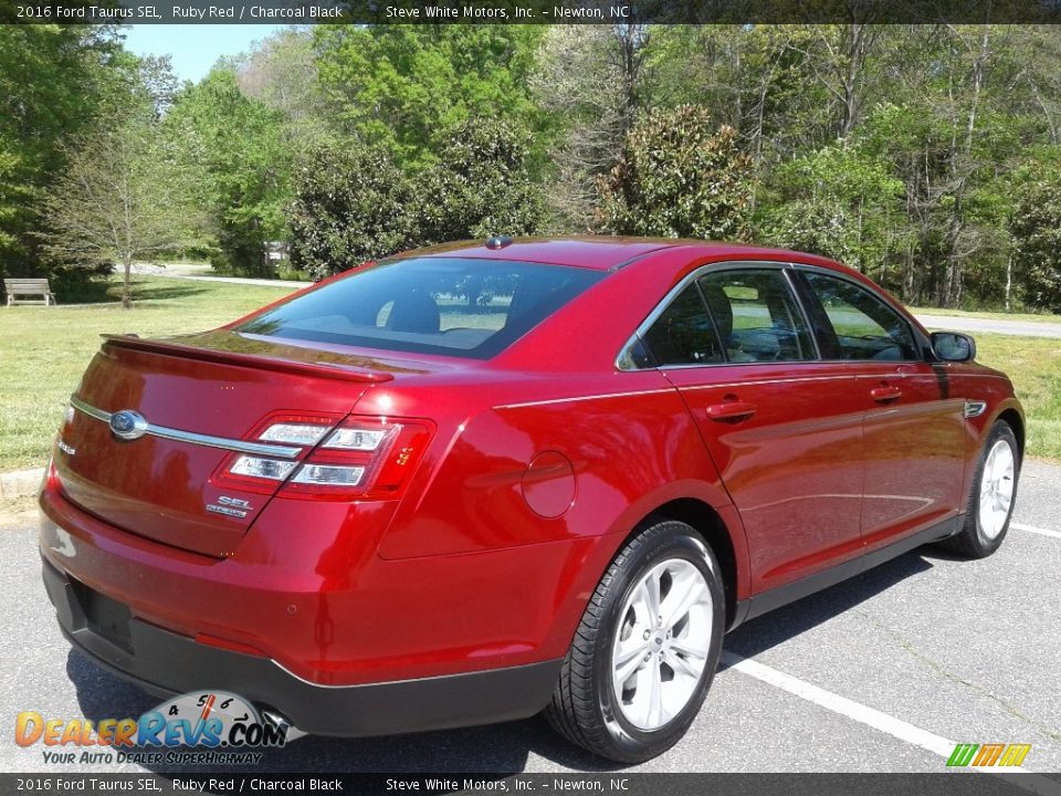 2016 Ford Taurus SEL Ruby Red / Charcoal Black Photo #6