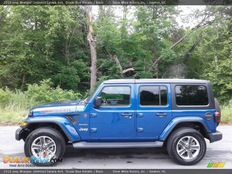 2019 Jeep Wrangler Unlimited Sahara 4x4 Ocean Blue Metallic / Black Photo #1