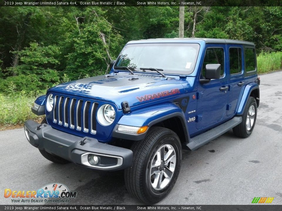 2019 Jeep Wrangler Unlimited Sahara 4x4 Ocean Blue Metallic / Black Photo #2