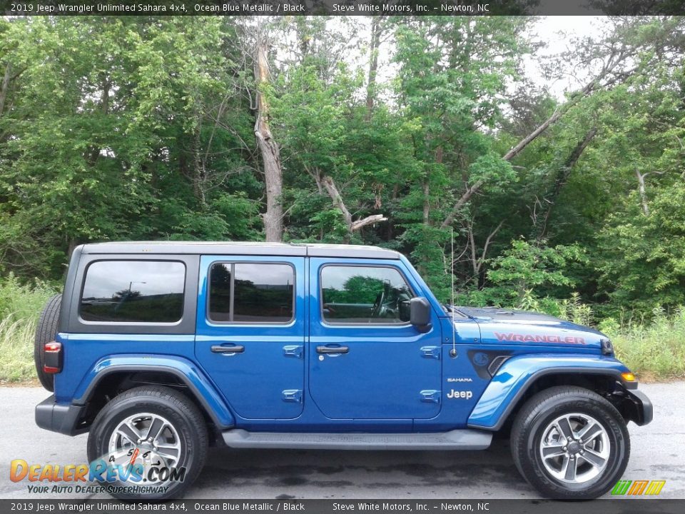 2019 Jeep Wrangler Unlimited Sahara 4x4 Ocean Blue Metallic / Black Photo #5