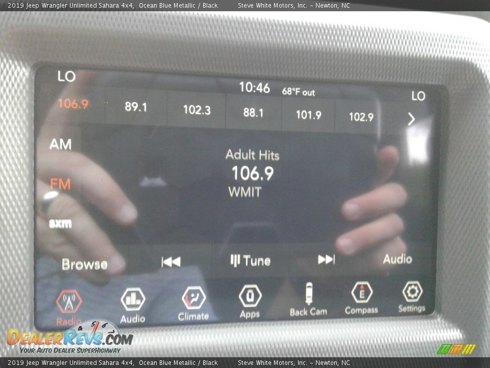 2019 Jeep Wrangler Unlimited Sahara 4x4 Ocean Blue Metallic / Black Photo #21