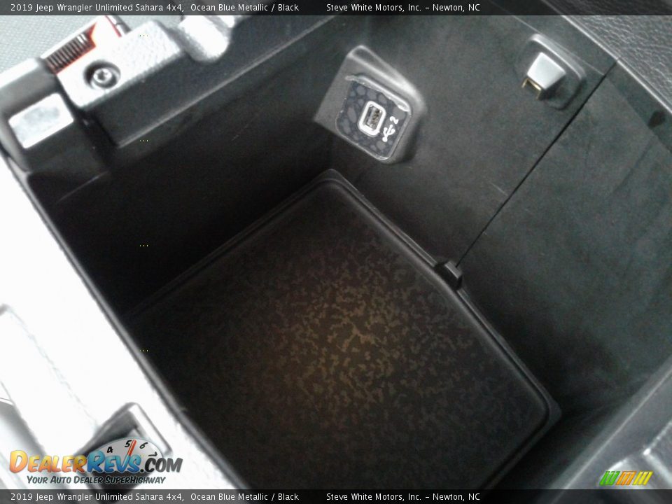2019 Jeep Wrangler Unlimited Sahara 4x4 Ocean Blue Metallic / Black Photo #26