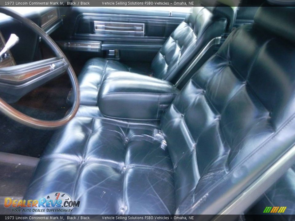 Front Seat of 1973 Lincoln Continental Mark IV Photo #2