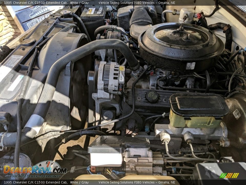 1995 Chevrolet C/K C1500 Extended Cab 5.7 Liter OHV 16-Valve V8 Engine Photo #14