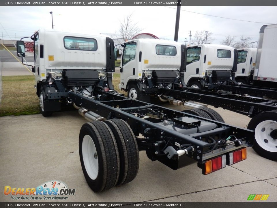 2019 Chevrolet Low Cab Forward 4500 Chassis Arctic White / Pewter Photo #5