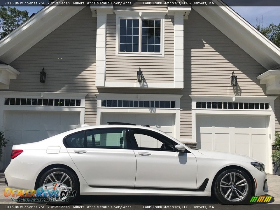 2016 BMW 7 Series 750i xDrive Sedan Mineral White Metallic / Ivory White Photo #6