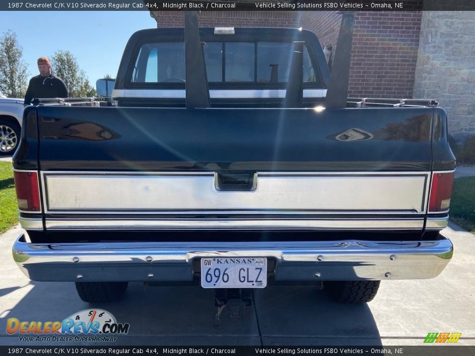 1987 Chevrolet C/K V10 Silverado Regular Cab 4x4 Midnight Black / Charcoal Photo #12