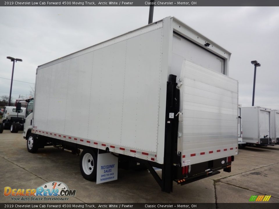 2019 Chevrolet Low Cab Forward 4500 Moving Truck Arctic White / Pewter Photo #5