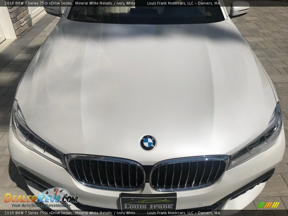 2016 BMW 7 Series 750i xDrive Sedan Mineral White Metallic / Ivory White Photo #35