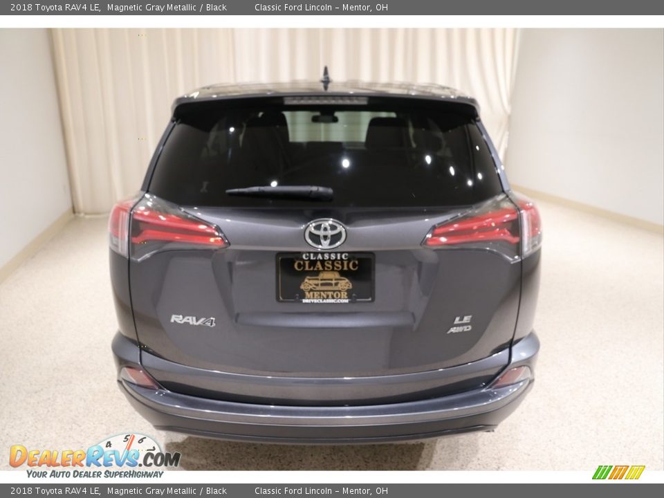 2018 Toyota RAV4 LE Magnetic Gray Metallic / Black Photo #17
