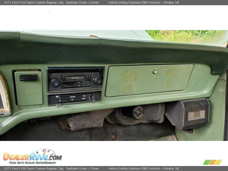 Dashboard of 1971 Ford F100 Sport Custom Regular Cab Photo #5